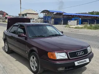 Audi 100