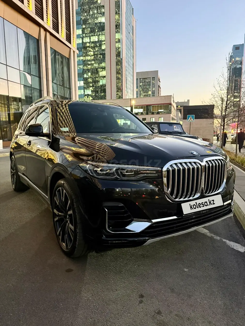 Продажа BMW X7 2019 года в Астане - №202210532: цена 39000000₸. Купить ...