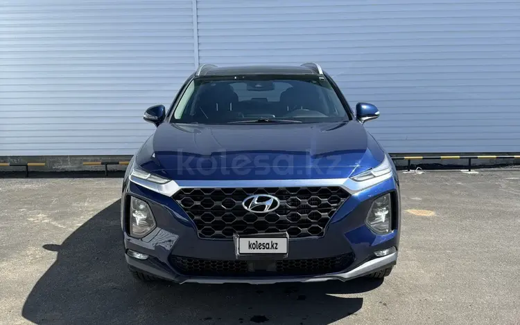 Hyundai Santa Fe 2018 года за 10 000 000 тг. в Актобе