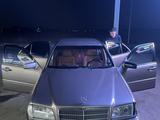 Mercedes-Benz C 220 1993 годаfor800 000 тг. в Алматы – фото 4