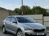 Skoda Rapid 2020 года за 7 500 000 тг. в Шымкент – фото 2