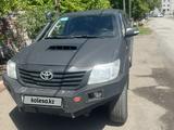 Toyota Hilux 2013 года за 11 000 000 тг. в Караганда