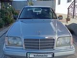 Mercedes-Benz E 200 1990 года за 1 400 000 тг. в Толе би