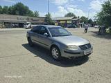 Volkswagen Passat 2003 года за 1 300 000 тг. в Алматы – фото 2