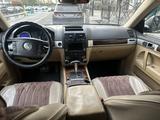 Volkswagen Touareg 2007 года за 5 200 000 тг. в Алматы – фото 4