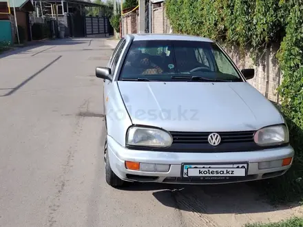 Volkswagen Golf 1996 года за 1 100 000 тг. в Алматы – фото 2