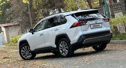 Toyota RAV4 2020 годаfor17 000 000 тг. в Караганда – фото 4