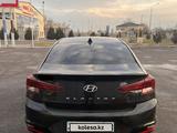 Hyundai Elantra 2020 года за 9 000 000 тг. в Тараз – фото 3