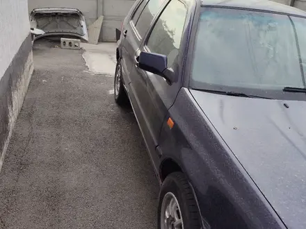 Volkswagen Golf 1995 года за 1 200 000 тг. в Байтерек – фото 3