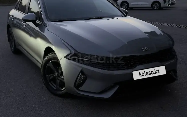 Kia K5 2021 года за 10 000 000 тг. в Шымкент