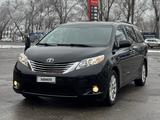 Toyota Sienna 2017 года за 14 800 000 тг. в Алматы