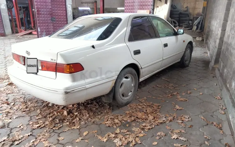 Toyota Camry 2001 годаүшін2 600 000 тг. в Алматы