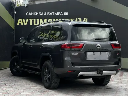 Toyota Land Cruiser 2021 года за 58 500 000 тг. в Актобе – фото 4
