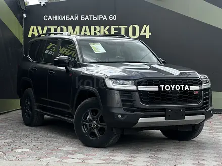 Toyota Land Cruiser 2021 года за 58 500 000 тг. в Актобе – фото 3