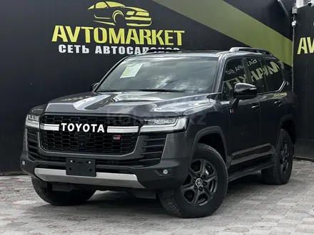 Toyota Land Cruiser 2021 года за 58 500 000 тг. в Актобе
