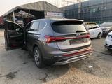 Hyundai Santa Fe 2021 годаfor18 300 000 тг. в Алматы – фото 2