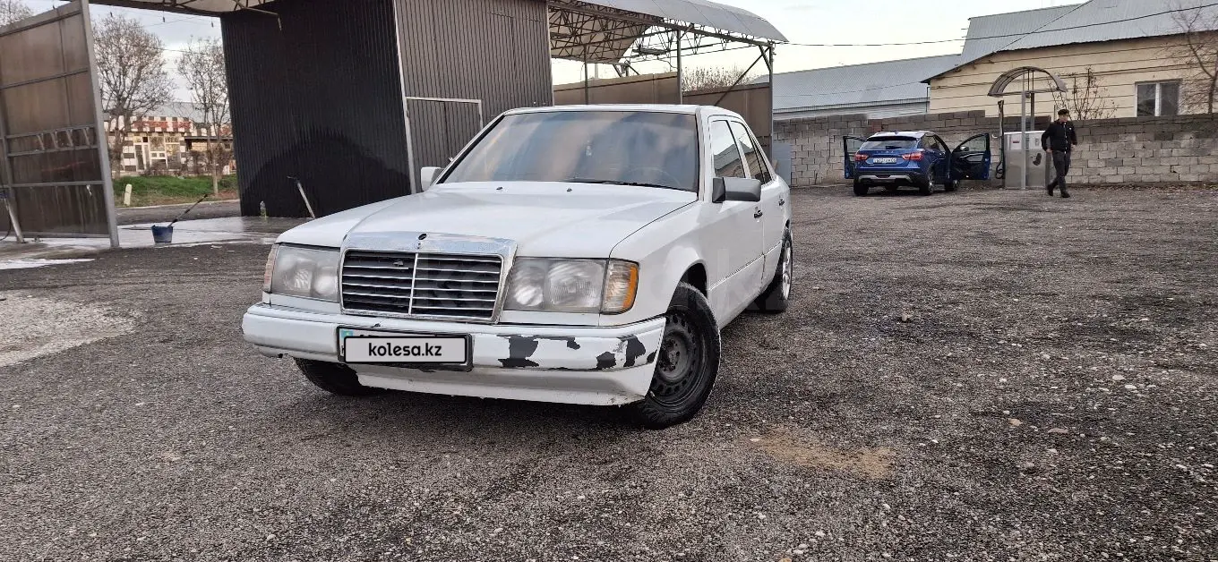 Mercedes-Benz E-Class, 1990