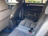 Volkswagen Touran 2010 года за 3 000 000 тг. в Усть-Каменогорск – фото 4
