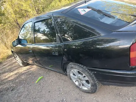 Opel Vectra 1992 года за 650 000 тг. в Караганда – фото 4