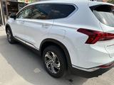 Hyundai Santa Fe 2022 года за 16 000 000 тг. в Талдыкорган – фото 3