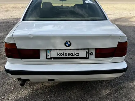 BMW 520 1992 года за 1 700 000 тг. в Караганда – фото 2