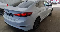 Hyundai Elantra 2017 года за 5 101 200 тг. в Алматы – фото 4