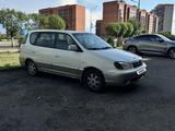 Kia Carens 2001 года за 2 600 000 тг. в Петропавловск – фото 2