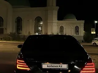 Mercedes-Benz S-Class, 2007