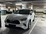 Toyota Highlander 2022 годаүшін22 400 500 тг. в Актау – фото 2