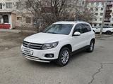 Volkswagen Tiguan 2012 года за 9 500 000 тг. в Атырау