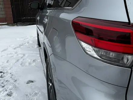 Toyota Highlander 2017 года за 17 600 000 тг. в Астана – фото 4