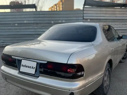 Mazda Sentia 1997 года за 1 900 000 тг. в Астана – фото 2