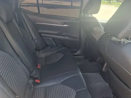 Toyota Camry 2018 года за 12 100 000 тг. в Алматы – фото 7