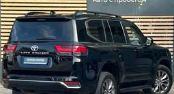 Toyota Land Cruiser Premium 2025 года за 63 090 000 тг. в Алматы – фото 4