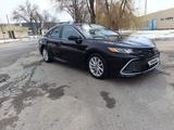 Toyota Camry 2021 года за 14 100 000 тг. в Астана – фото 3