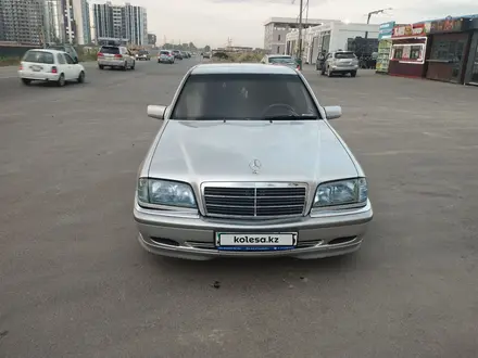 Mercedes-Benz C 200 1998 года за 3 550 000 тг. в Алматы – фото 11