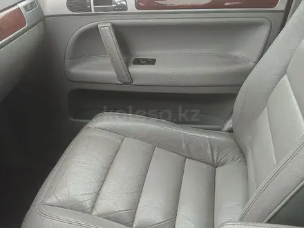 Volkswagen Touareg 2003 года за 4 650 000 тг. в Караганда – фото 16