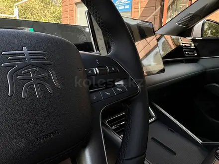 BYD Qin L DM-i Beyond 2025 года за 9 900 000 тг. в Алматы – фото 12