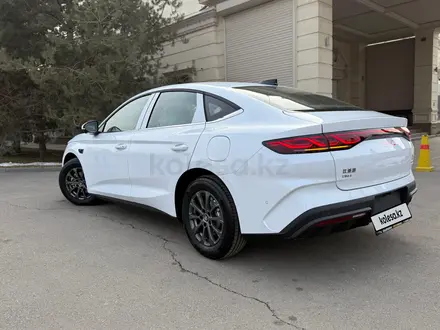 BYD Qin L DM-i Beyond 2025 года за 9 900 000 тг. в Алматы – фото 26