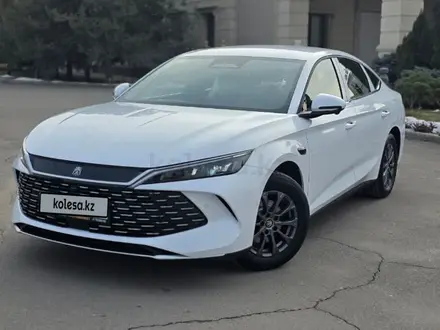 BYD Qin L DM-i Beyond 2025 года за 9 900 000 тг. в Алматы – фото 36