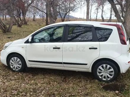 Nissan Note 2013 года за 5 500 000 тг. в Риддер – фото 5