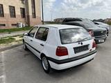 Volkswagen Golf 1995 года за 2 250 000 тг. в Шымкент – фото 4