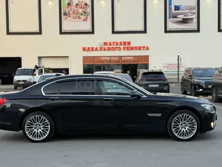 BMW 750 2010 года за 12 000 000 тг. в Астана – фото 8