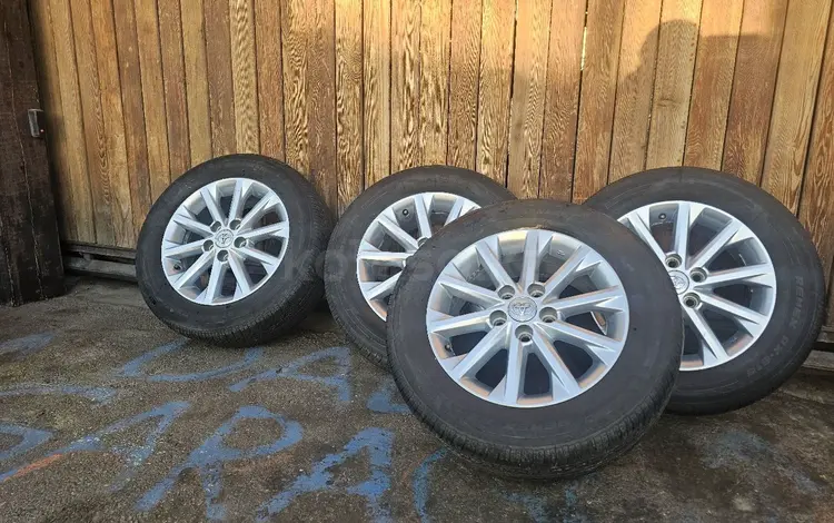 Диски с резиной 215-60-R16 Камри 55 за 250 000 тг. в Алматы