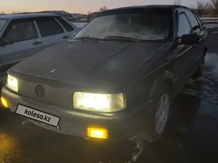 Volkswagen Passat 1988 года за 1 200 000 тг. в Сатпаев – фото 3