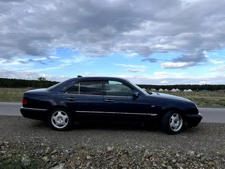 Mercedes-Benz E 240 1999 года за 2 700 000 тг. в Астана – фото 3