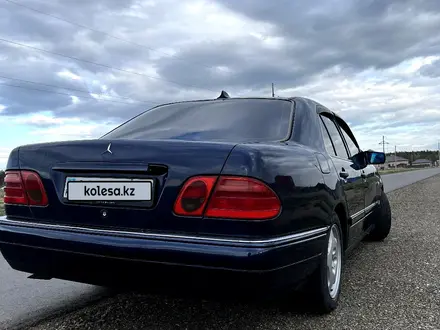 Mercedes-Benz E 240 1999 года за 2 700 000 тг. в Астана – фото 4