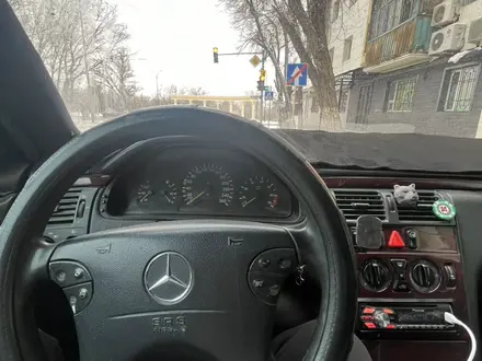 Mercedes-Benz E 230 1997 года за 2 300 000 тг. в Жезказган