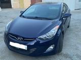 Hyundai Elantra 2013 годаfor6 300 000 тг. в Атырау – фото 2