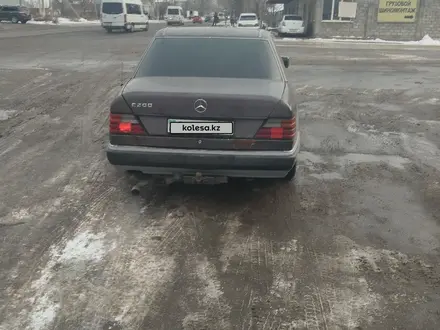 Mercedes-Benz E 200 1992 года за 1 200 000 тг. в Алматы – фото 7